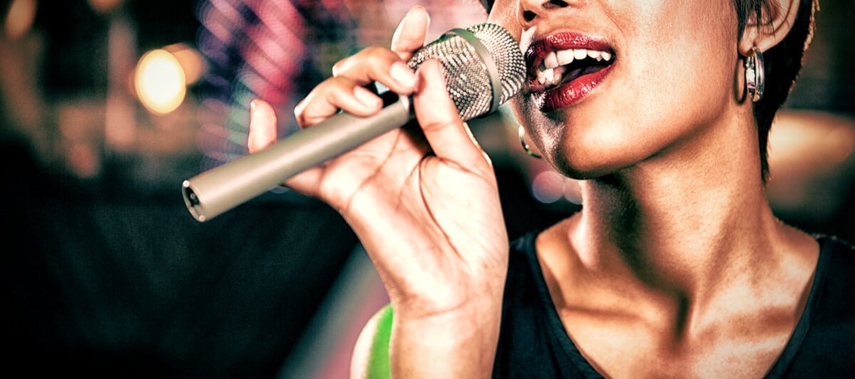 Singing woman in bar