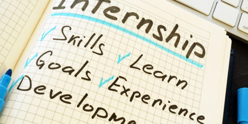 Internships grid paper with word intership written on it and a checklist